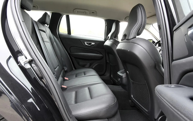 Volvo V60 cena 139900 przebieg: 28337, rok produkcji 2021 z Gościno małe 326